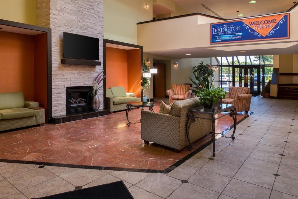 Ramada Plaza Rochester Airport Экстерьер фото