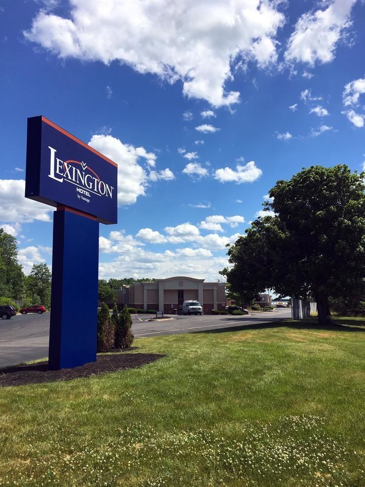 Ramada Plaza Rochester Airport Экстерьер фото