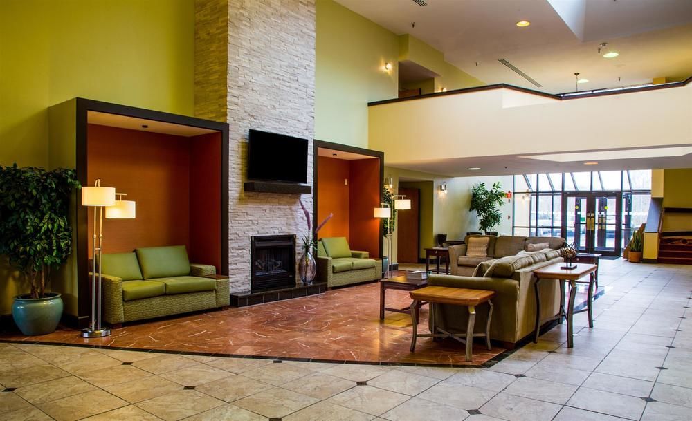 Ramada Plaza Rochester Airport Экстерьер фото